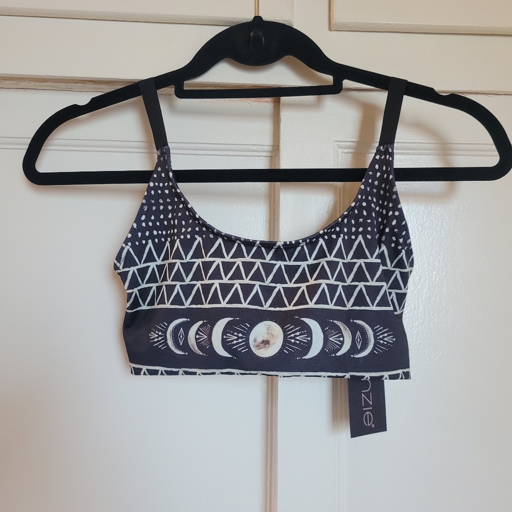 Onzie Graphic Elastic Bra Top - Las Lunas